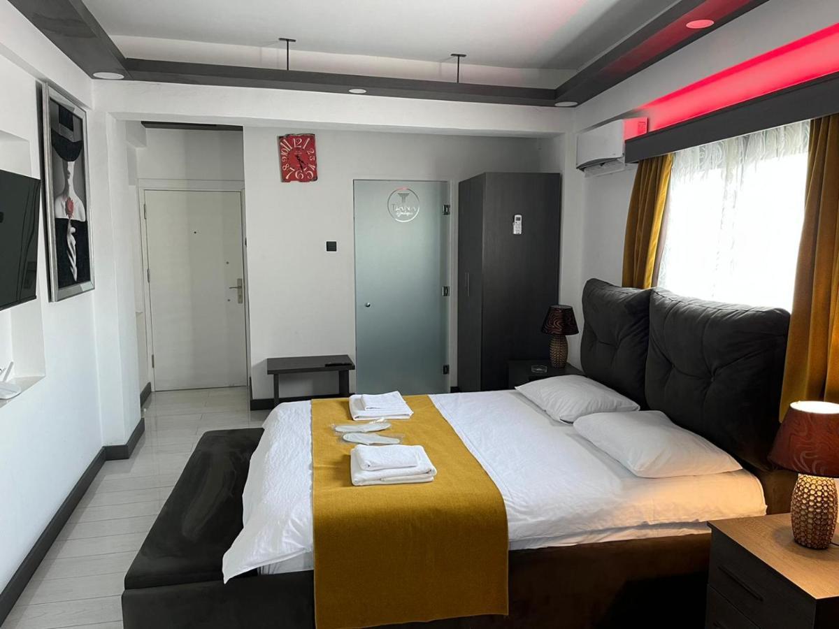 Tiana Boutique Aparthotel Famagusta  Exterior foto